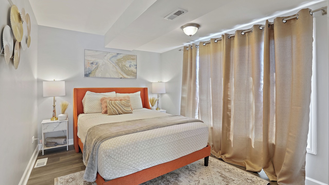 Photo of Bedroom in Highland Park