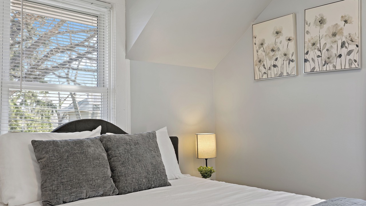 Photo of Bedroom in Highland Park