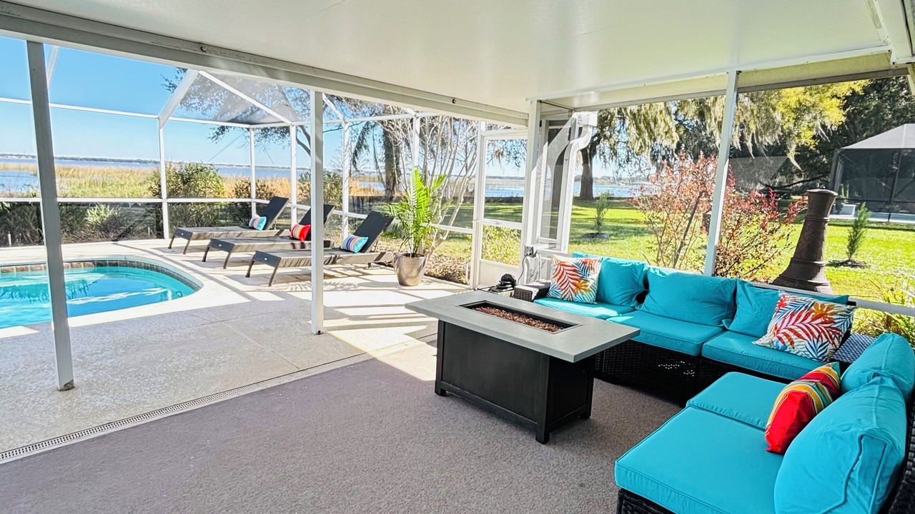 Photo of Livingroom in Winter Haven