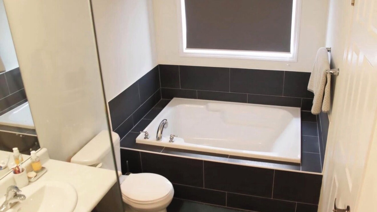 Photo of Bathroom in Caledonia