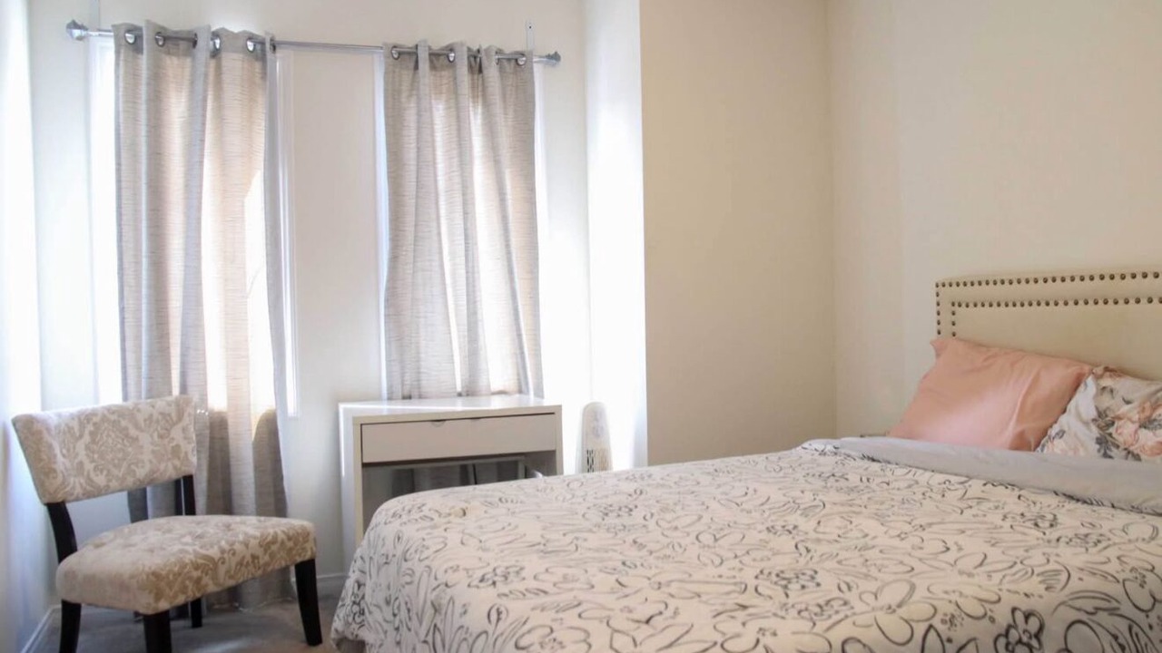 Photo of Bedroom in Caledonia