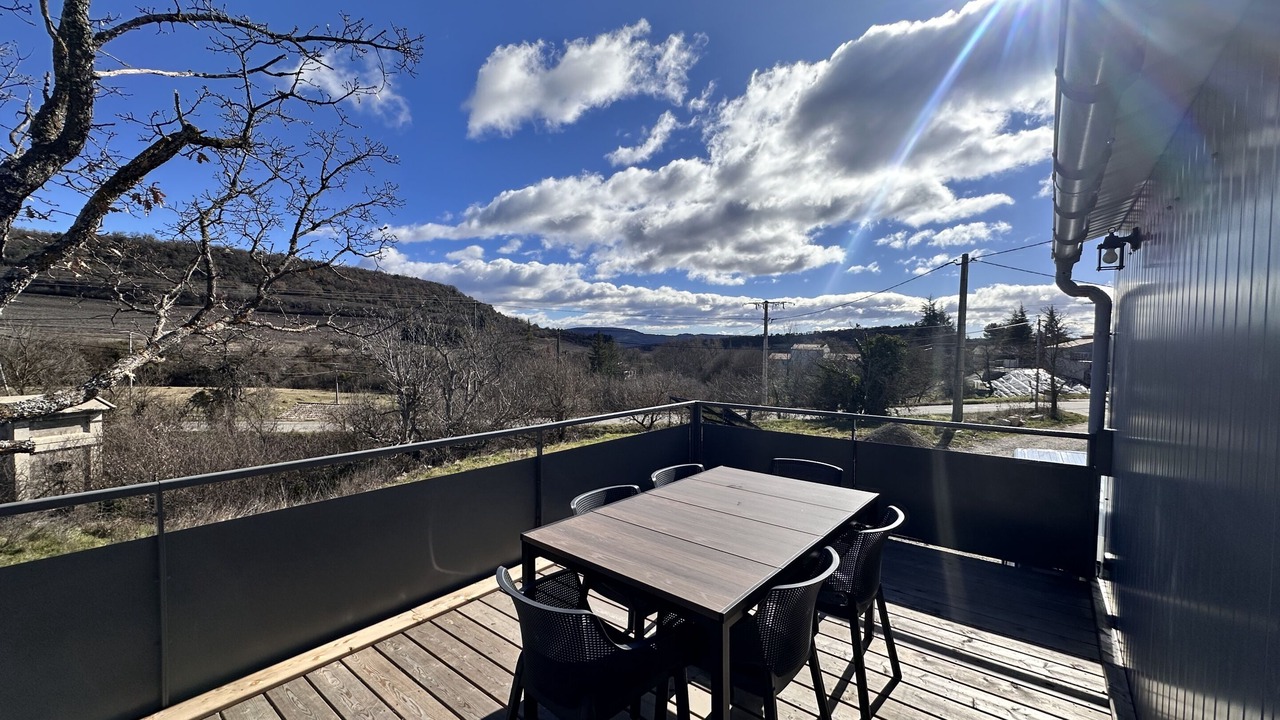 Photo of Outdoor in Saint-Michel-l'Observatoire