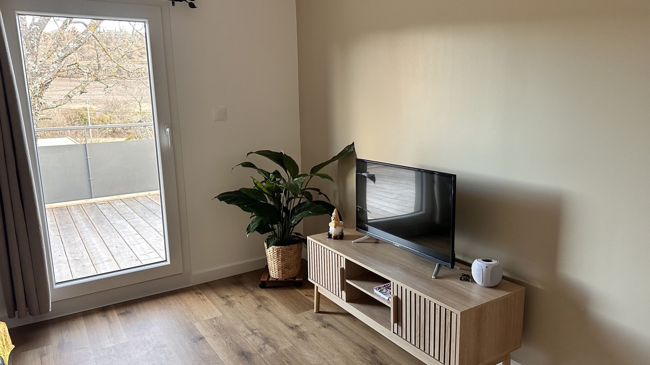 Photo of Livingroom in Saint-Michel-l'Observatoire