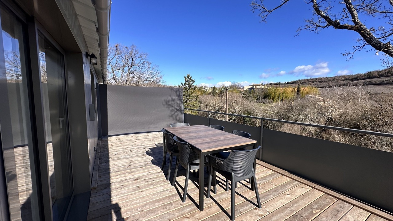 Photo of Outdoor in Saint-Michel-l'Observatoire