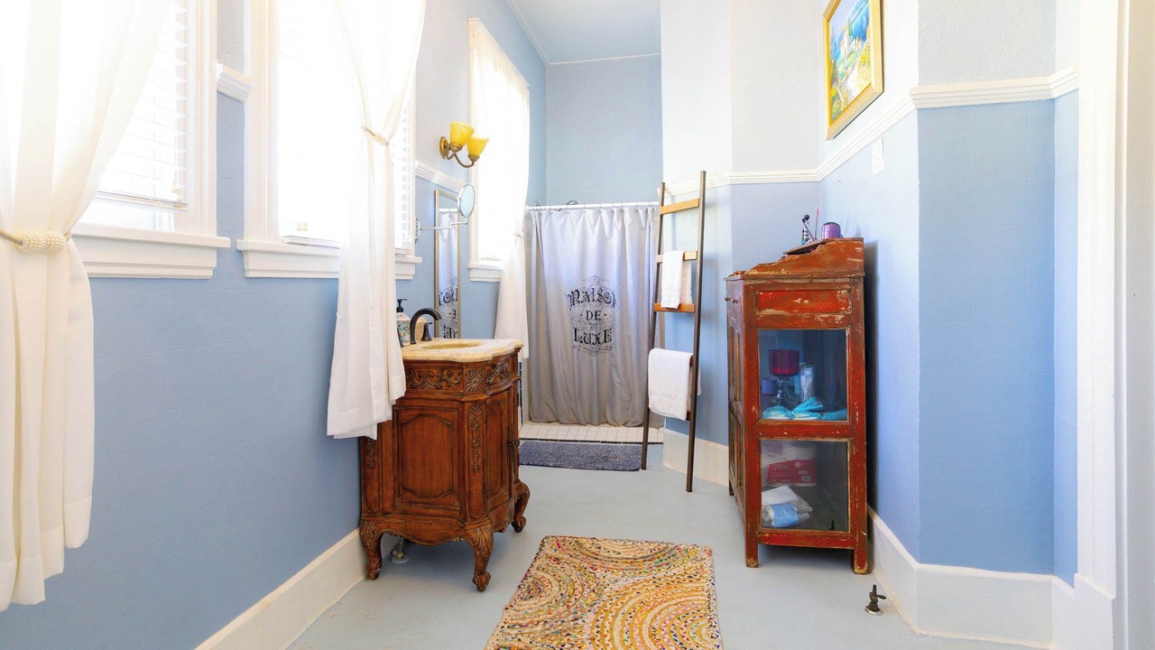 Photo of Bathroom in Comfort