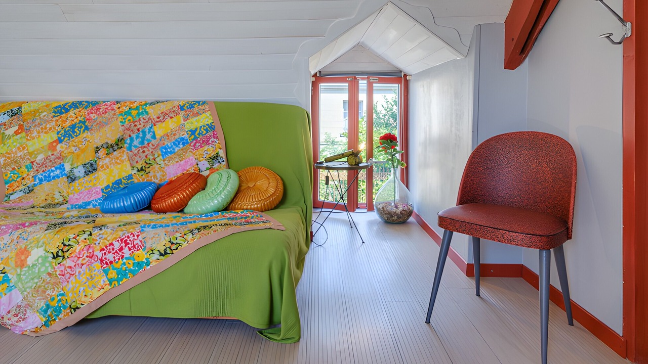 Photo of Bedroom in La Chapelle-sur-Loire