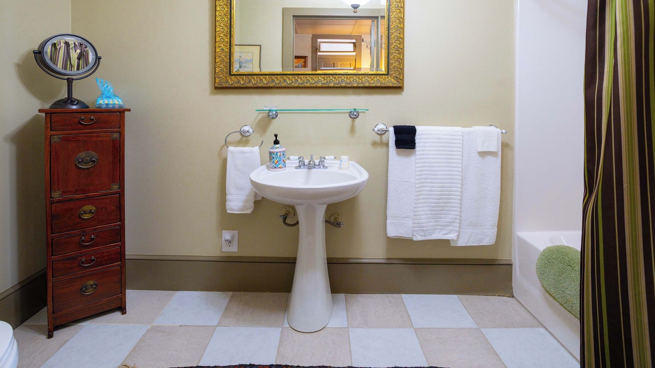 Photo of Bathroom in Comfort