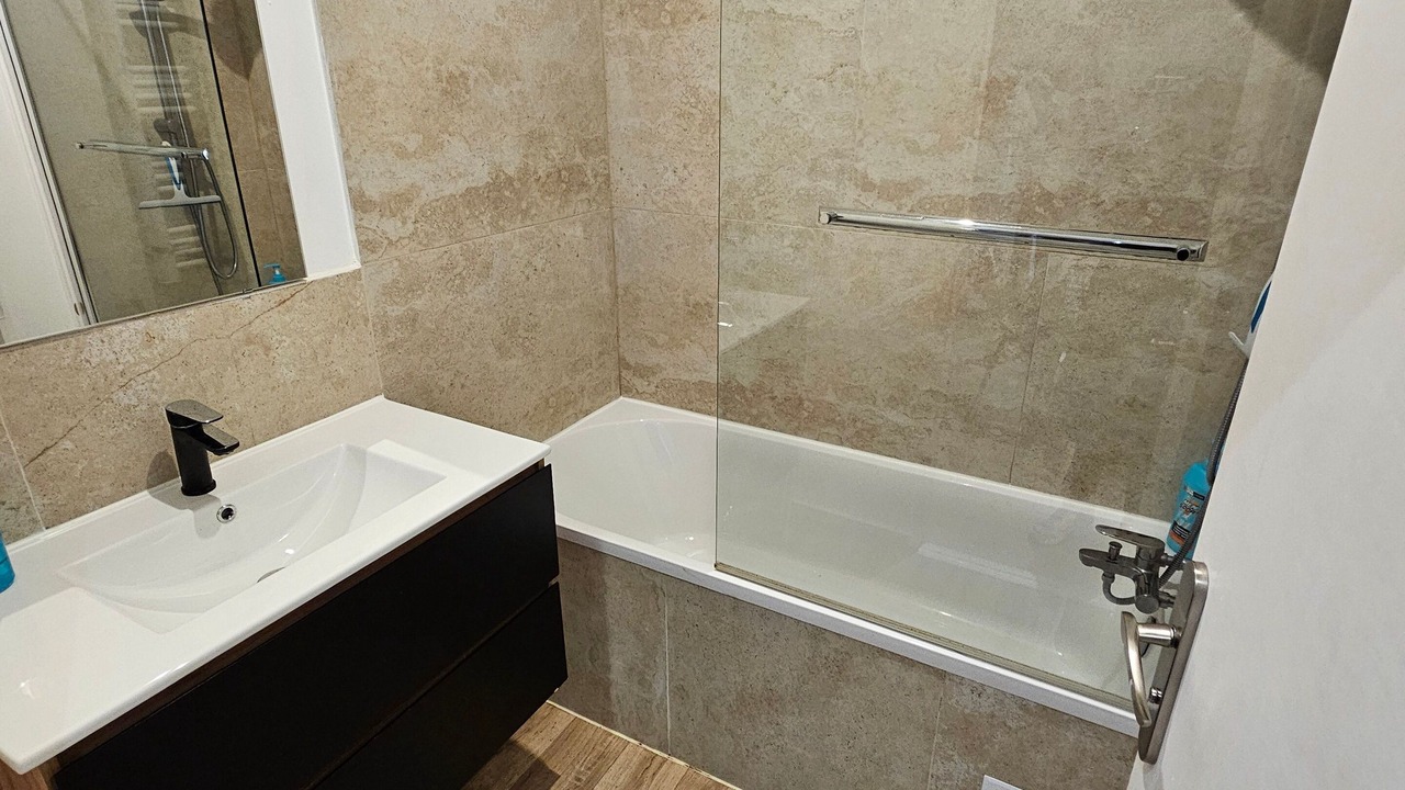 Photo of Bathroom in Montlucon