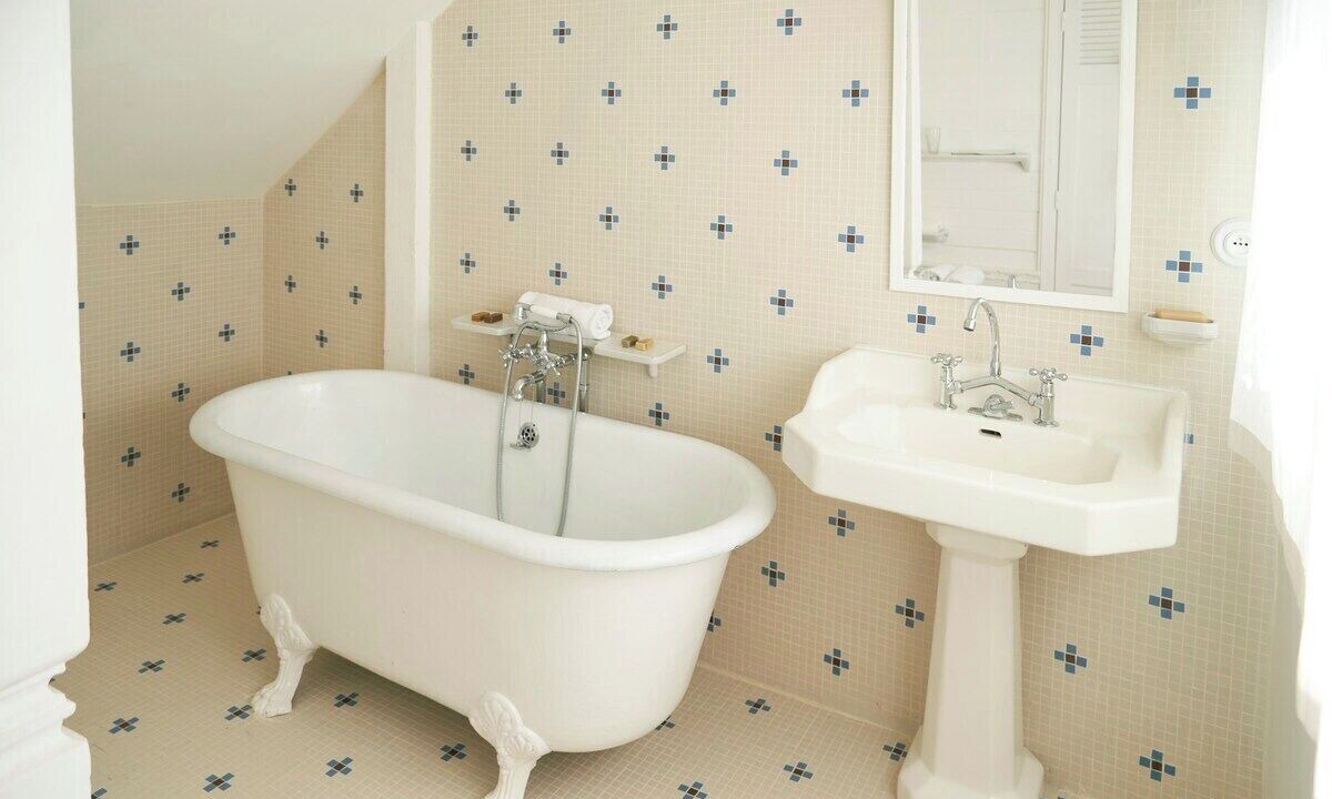 Photo of Bathroom in Olivet
