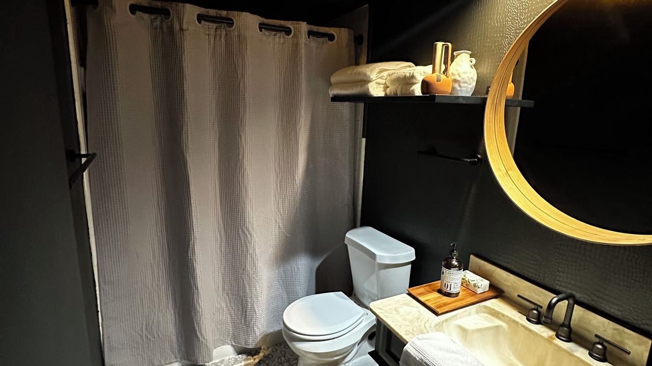Photo of Bathroom in Far North Dallas