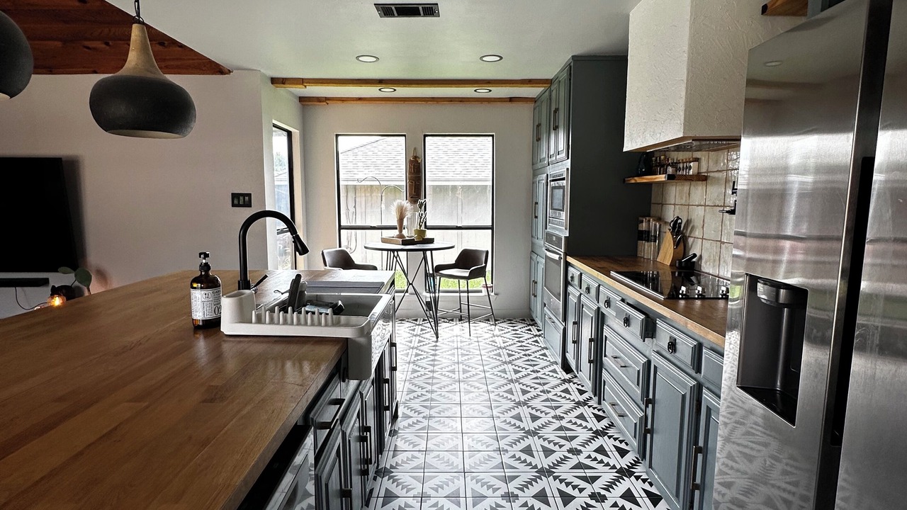 Photo of Kitchen in Far North Dallas