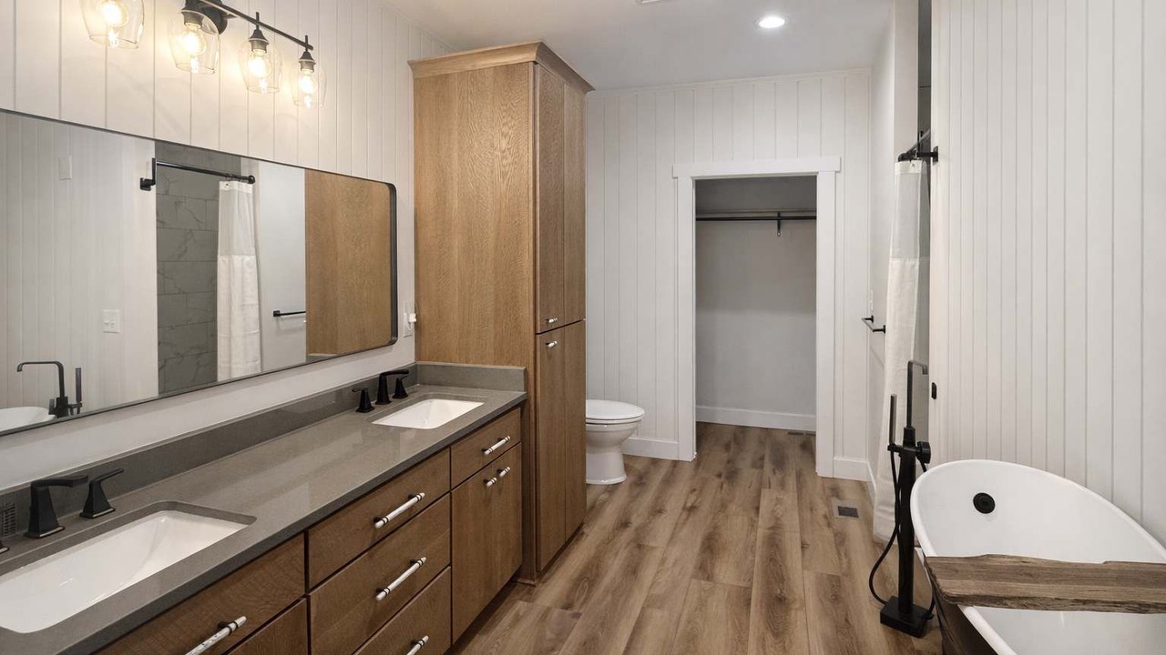 Photo of Bathroom in Williamstown