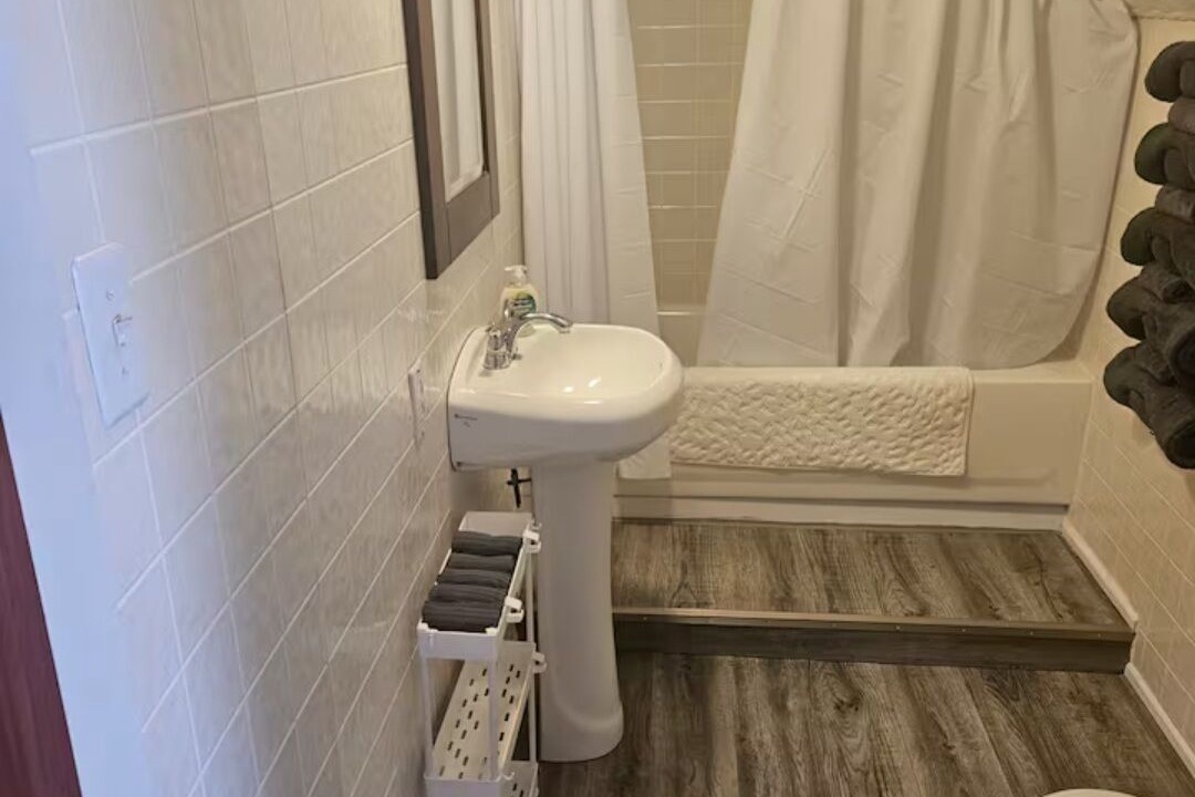 Photo of Bathroom in Des Plaines