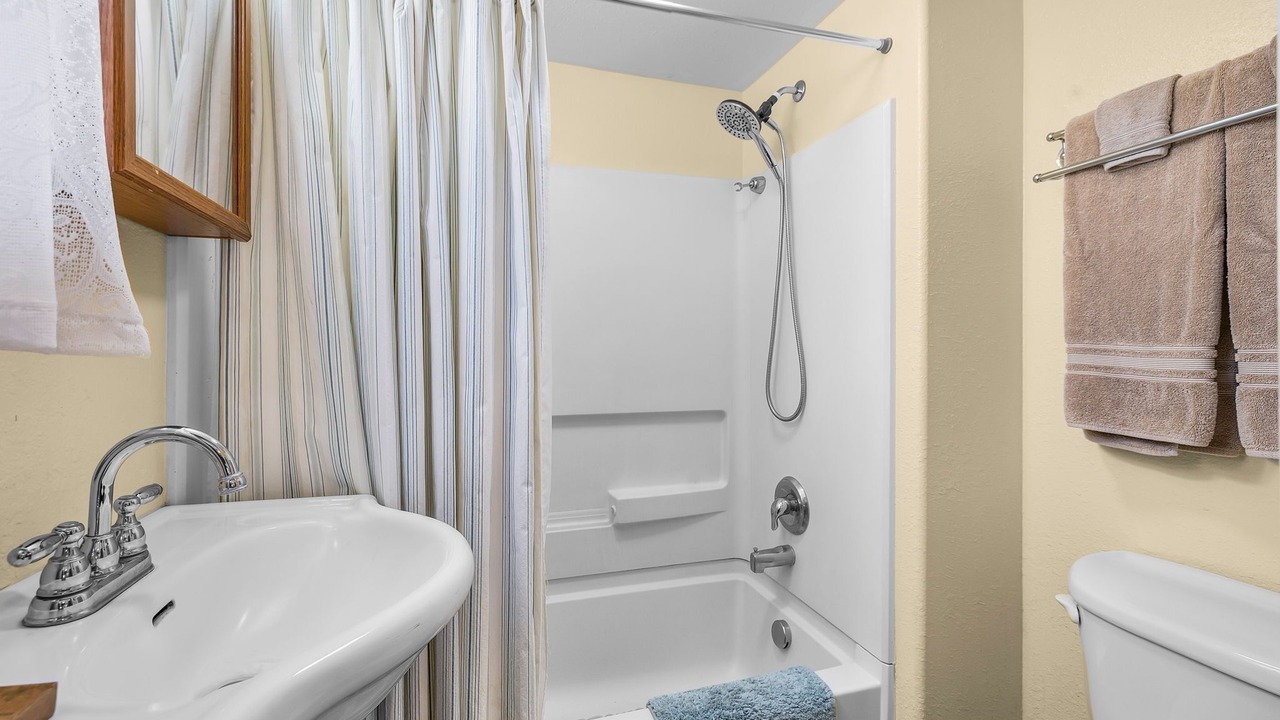 Photo of Bathroom in John Day