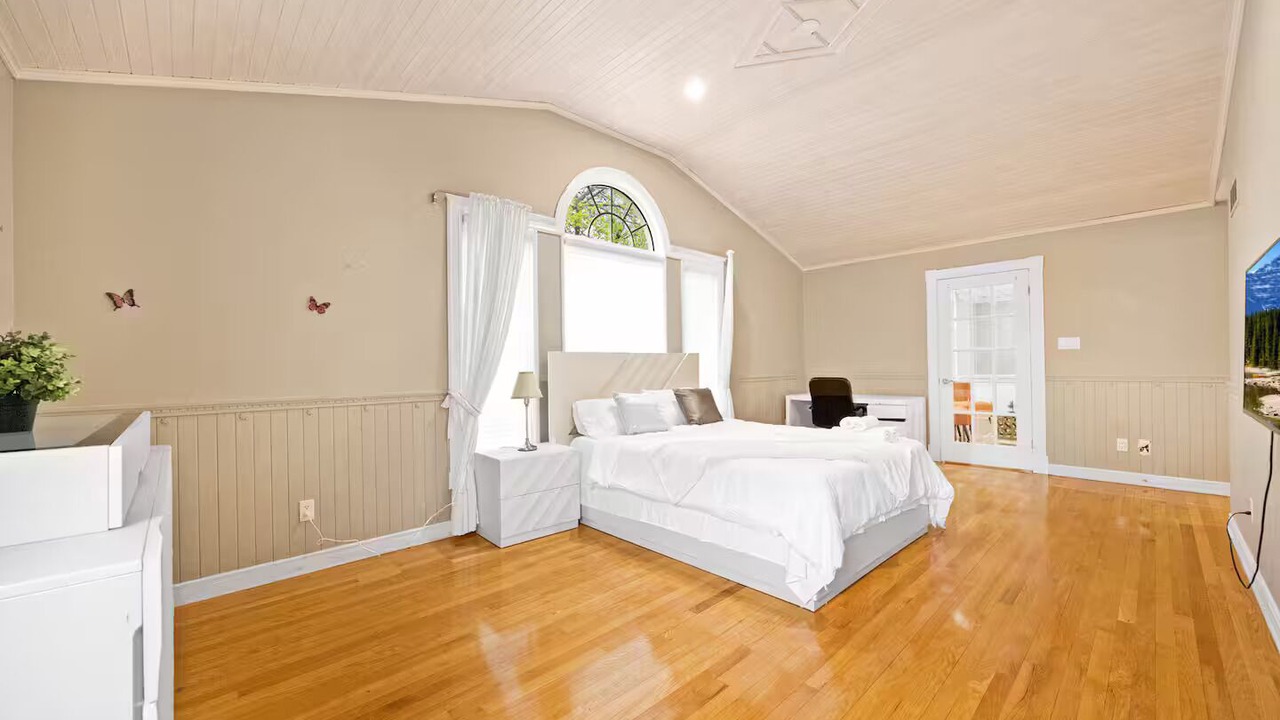 Photo of Bedroom in Burlington