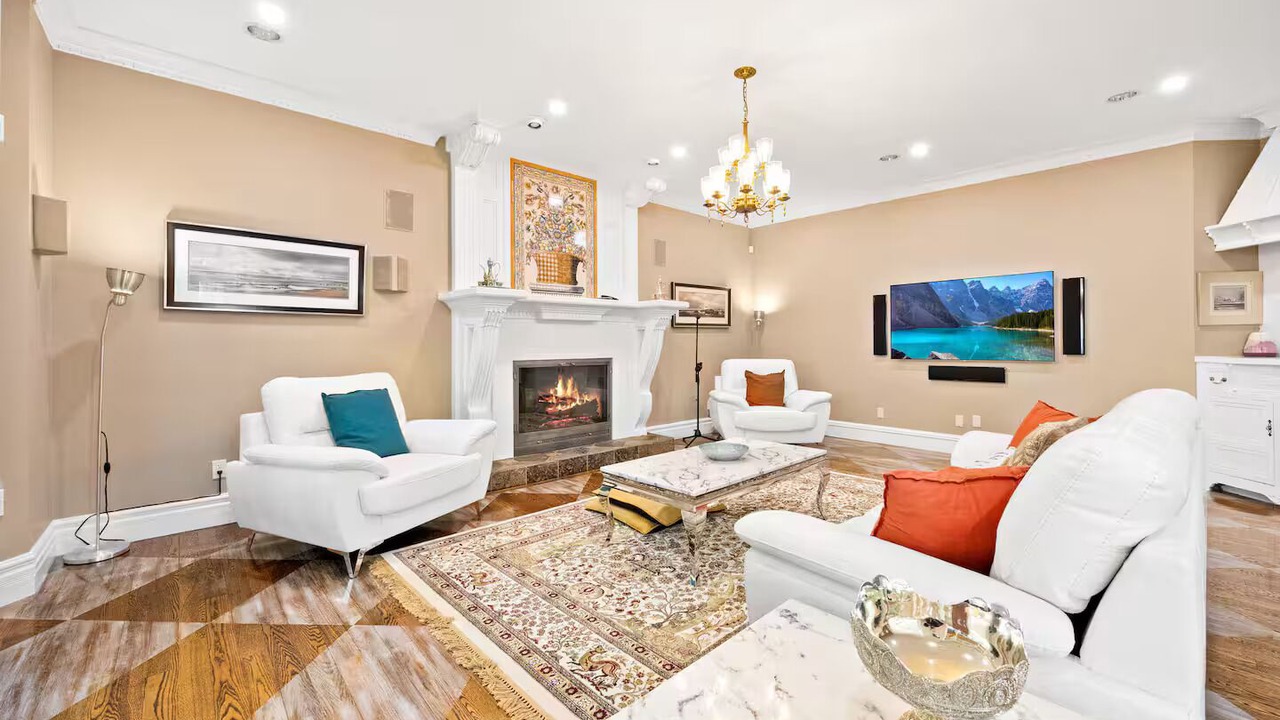 Photo of Livingroom in Burlington