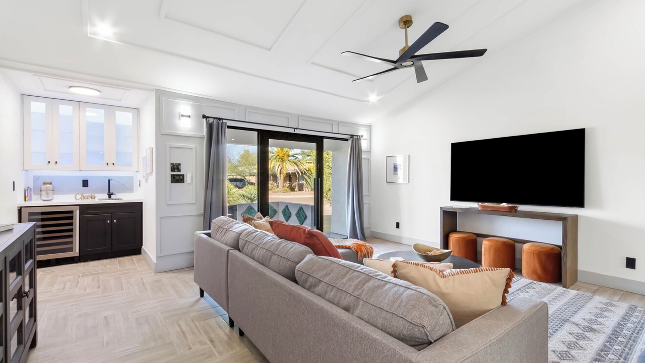 Photo of Livingroom in Pointe Scottsdale