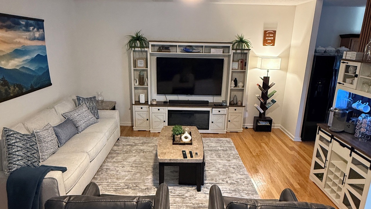 Photo of Livingroom in Johns Creek