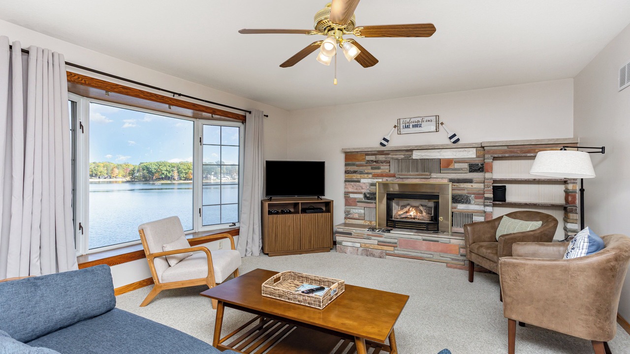Photo of Livingroom in Harrison