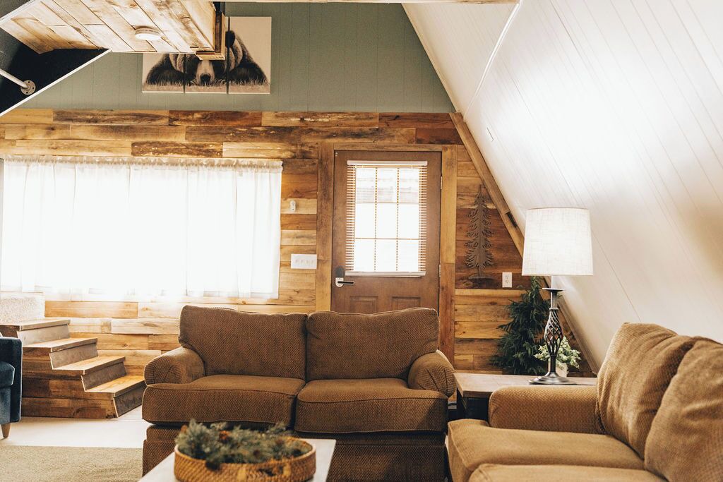 Photo of Livingroom in Perrysville