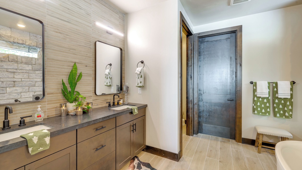 Photo of Bathroom in Kingvale