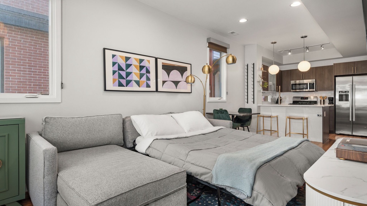 Photo of Bedroom in Five Points