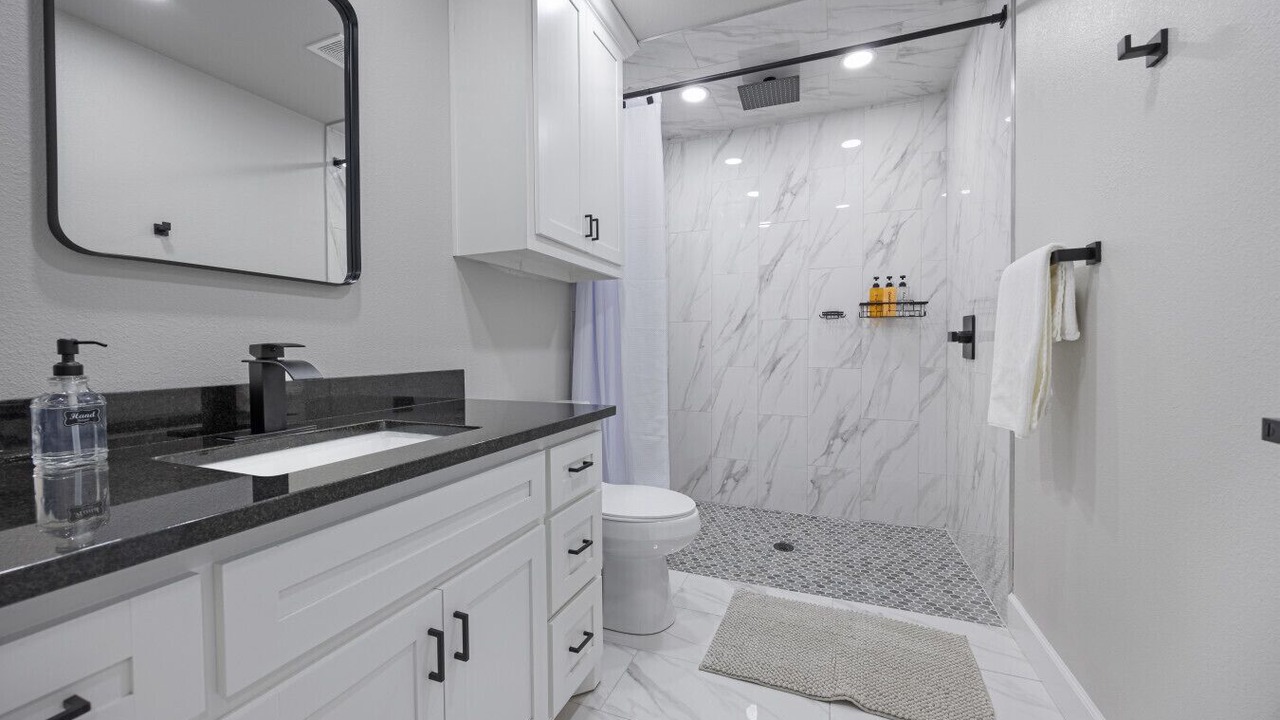 Photo of Bathroom in Eufaula