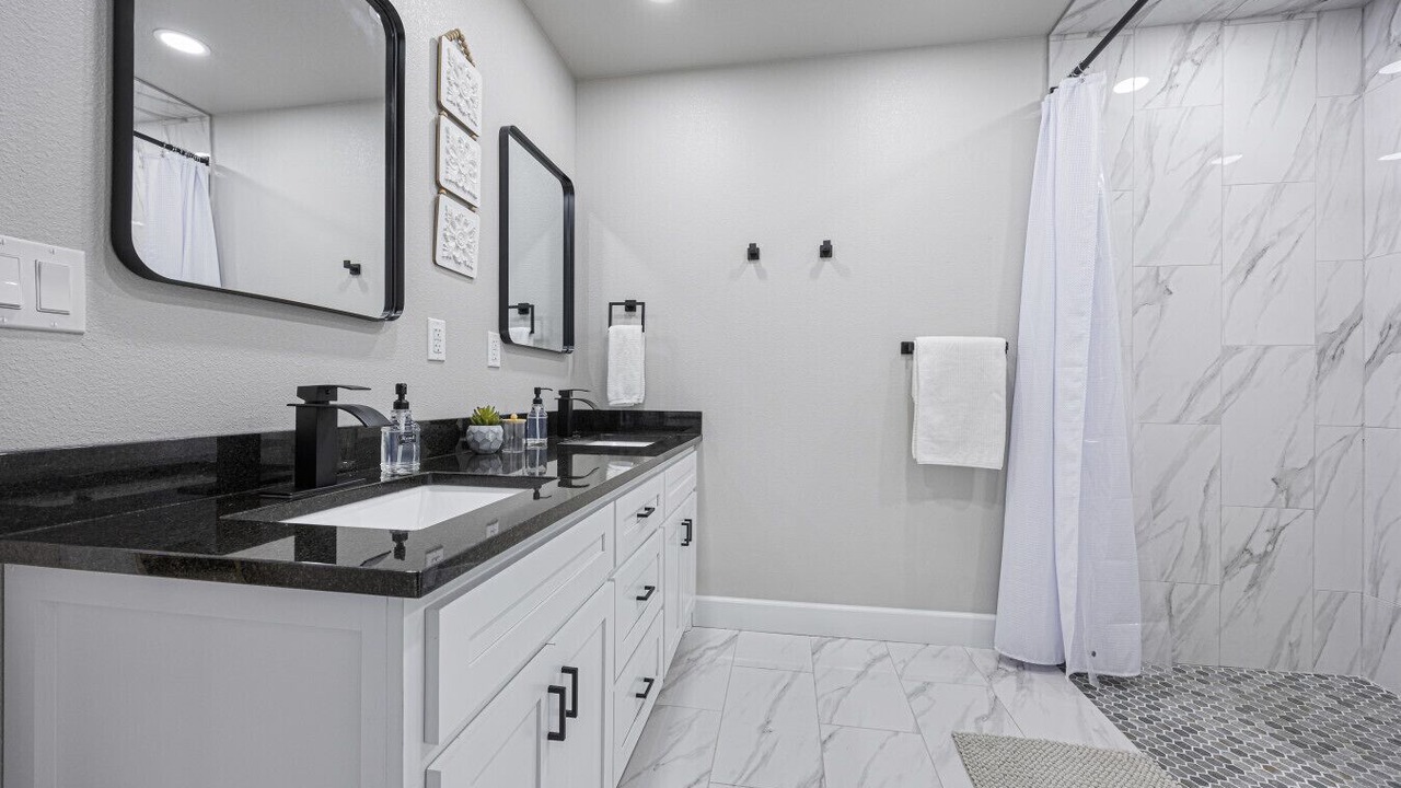 Photo of Bathroom in Eufaula