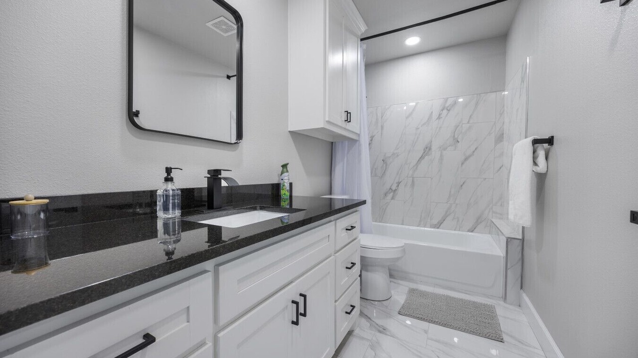 Photo of Bathroom in Eufaula