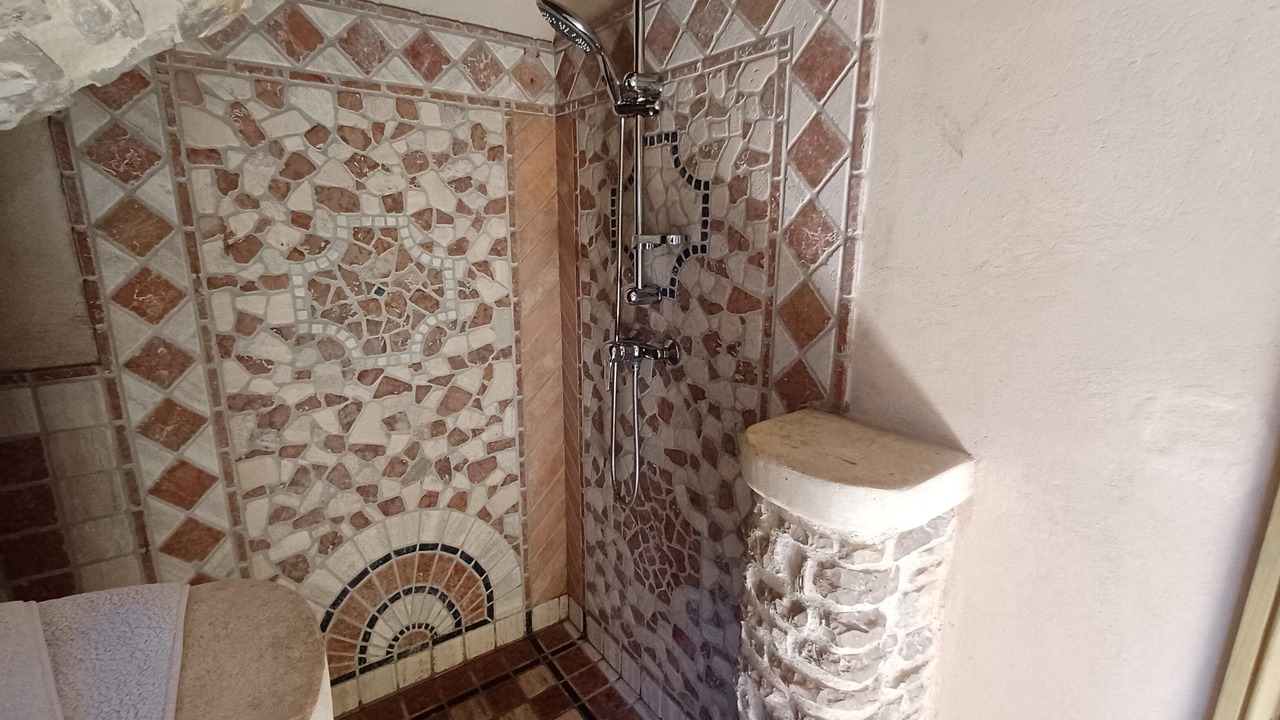 Photo of Bathroom in Hures-la-Parade