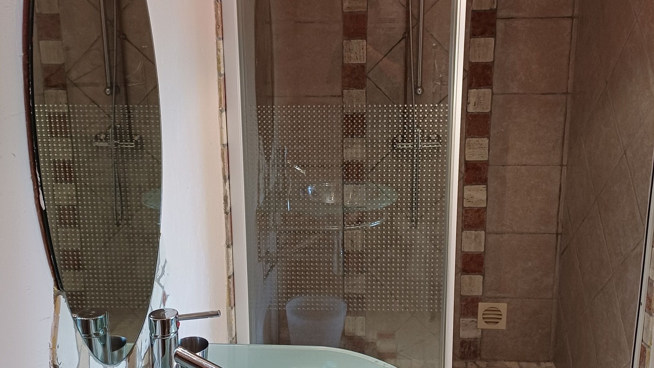 Photo of Bathroom in Hures-la-Parade