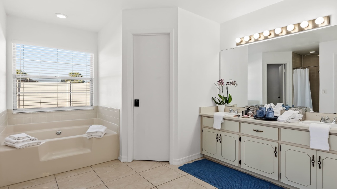 Photo of Bathroom in Indian Ridge