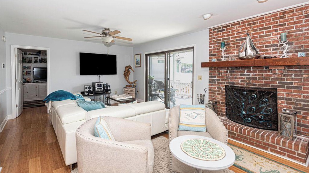 Photo of Livingroom in Ocean Pines