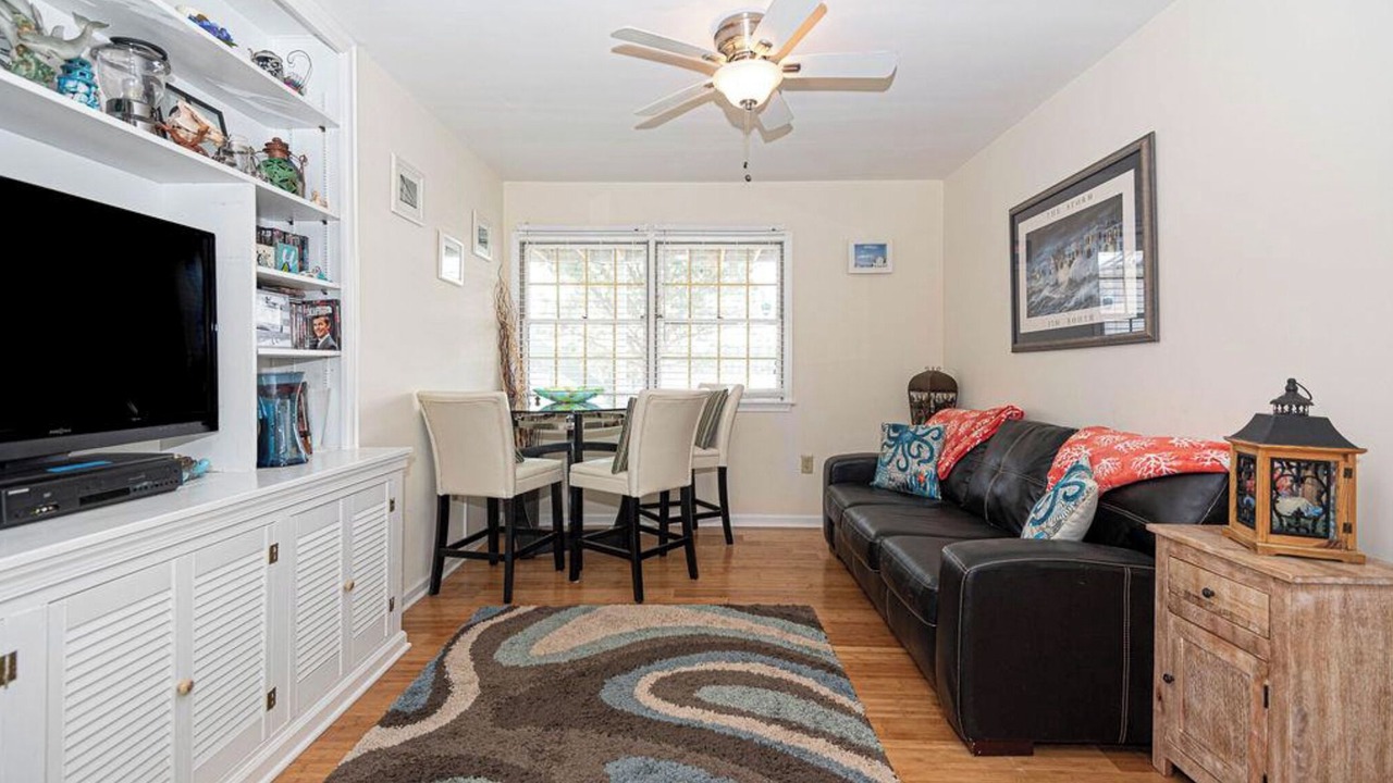 Photo of Livingroom in Ocean Pines