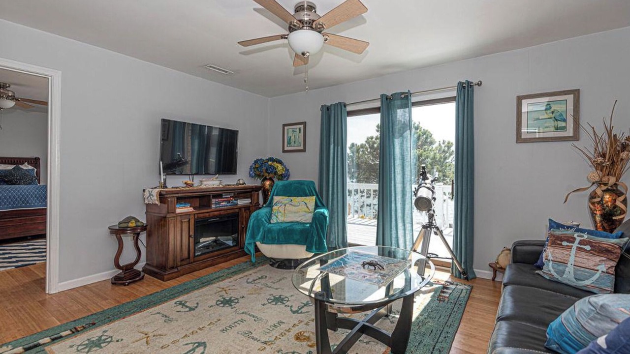 Photo of Livingroom in Ocean Pines