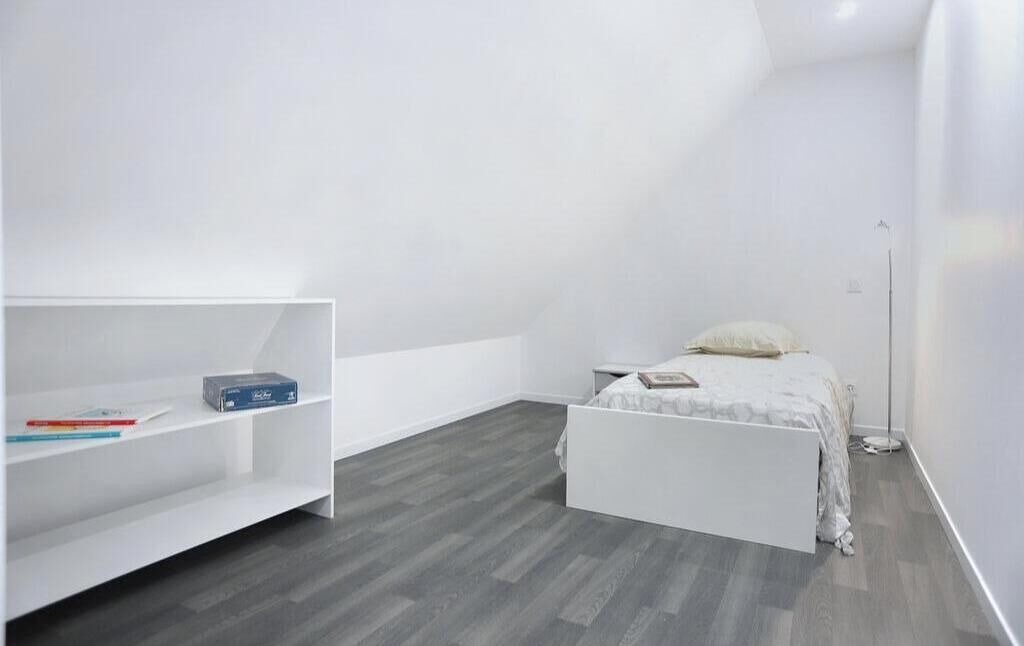 Photo of Bedroom in Montreuil-sous-Perouse