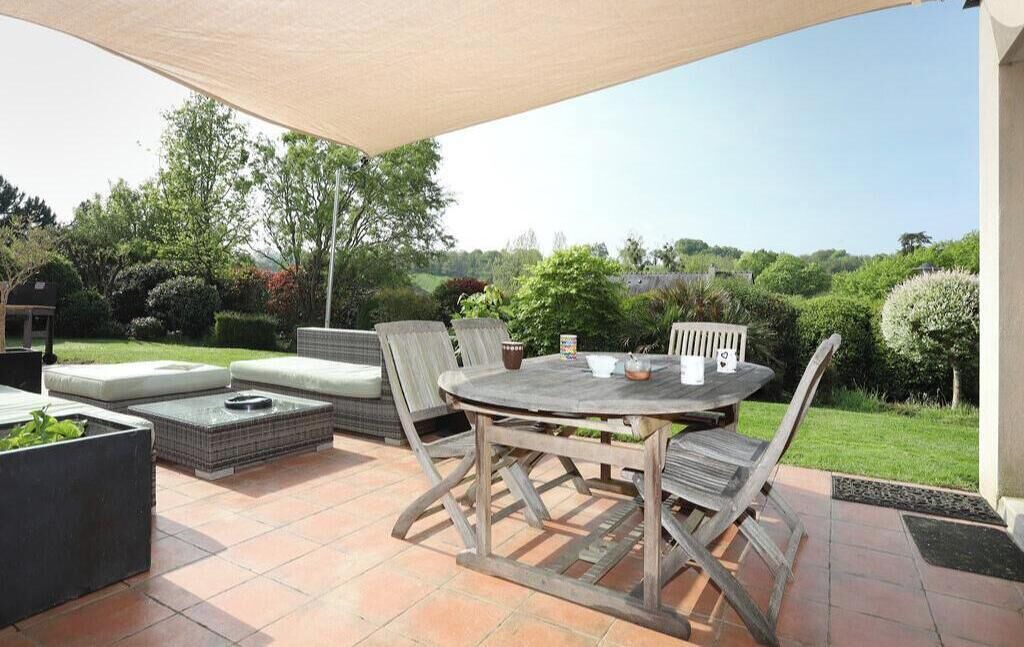 Photo of Outdoor in Montreuil-sous-Perouse