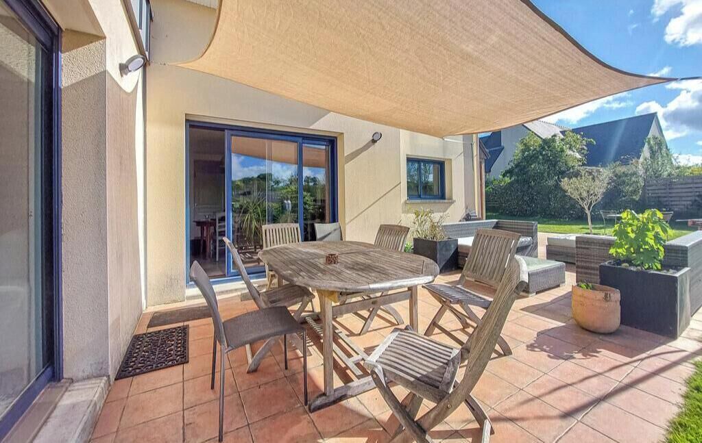 Photo of Outdoor in Montreuil-sous-Perouse