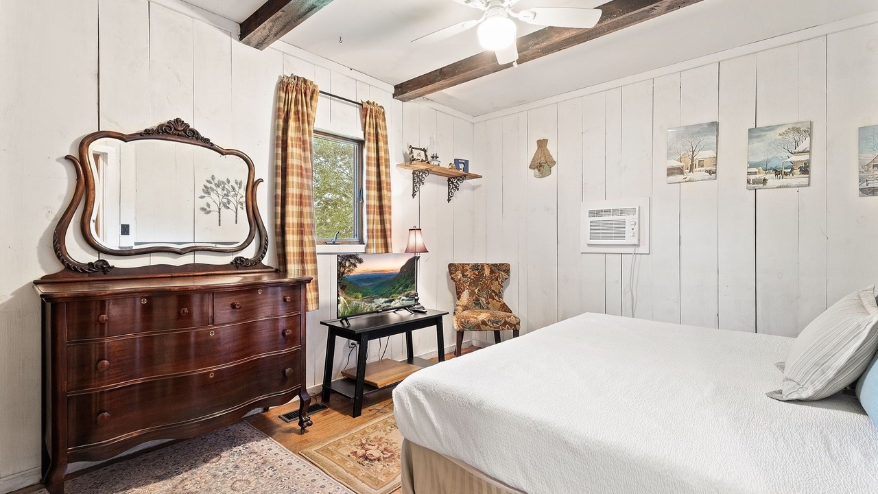 Photo of Bedroom in Beaver Dams