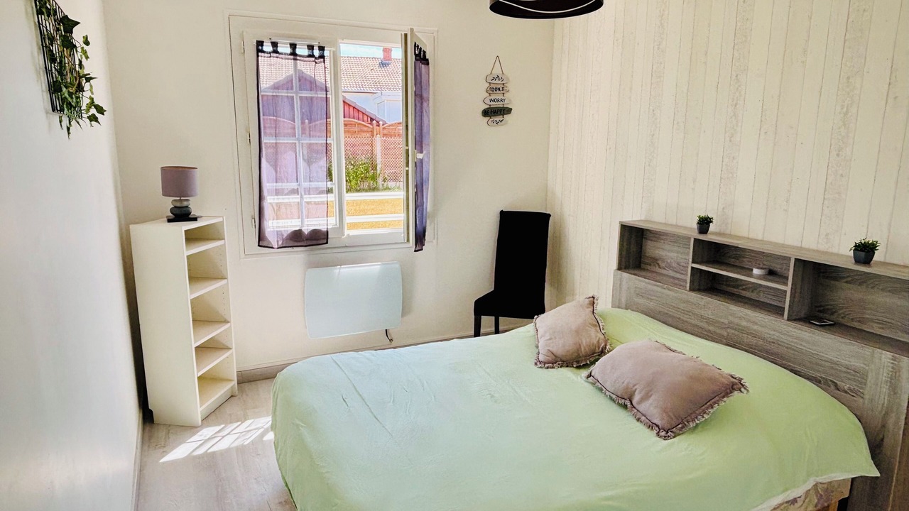 Photo of Bedroom in Sainte-Genevieve-des-Bois