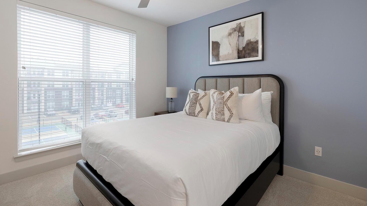Photo of Bedroom in Garland