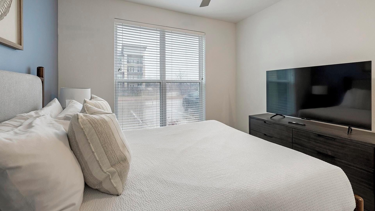 Photo of Bedroom in Garland