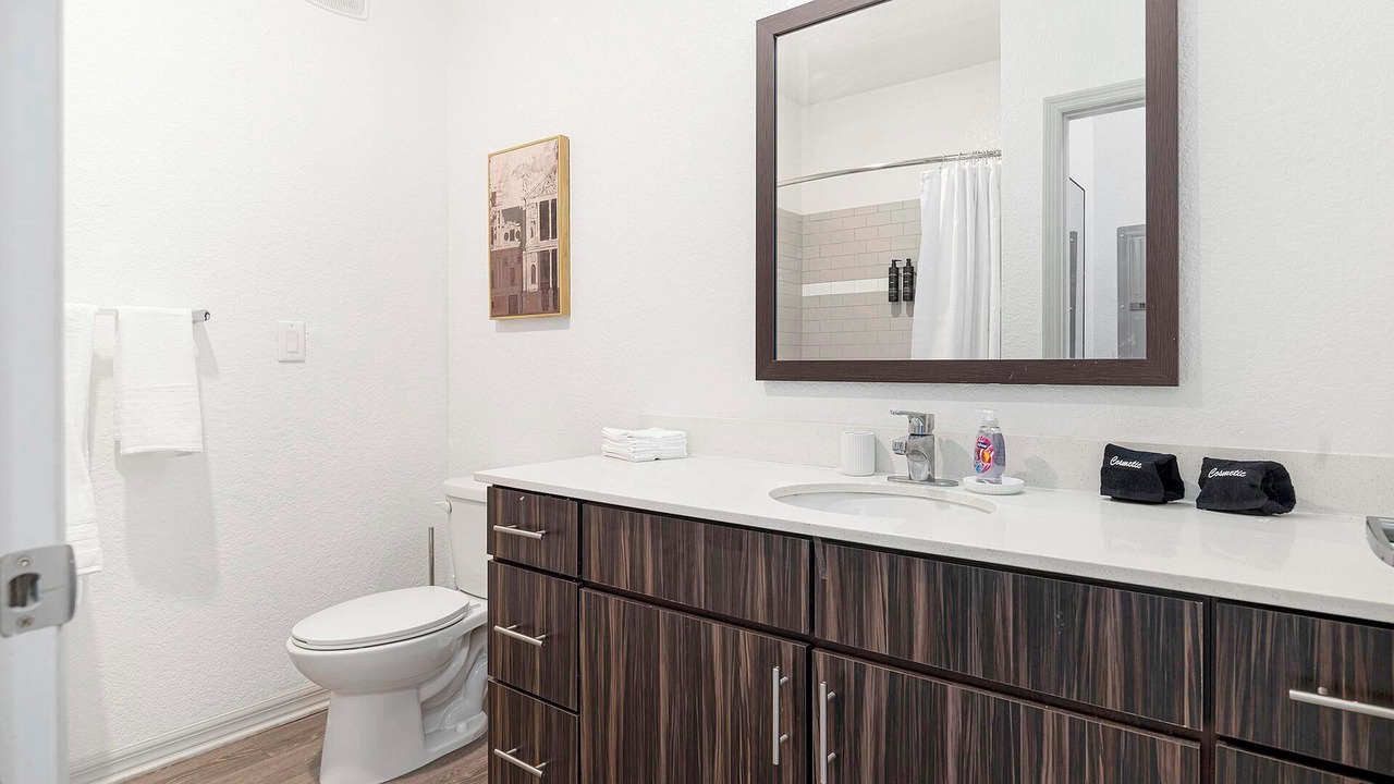 Photo of Bathroom in Fairvilla