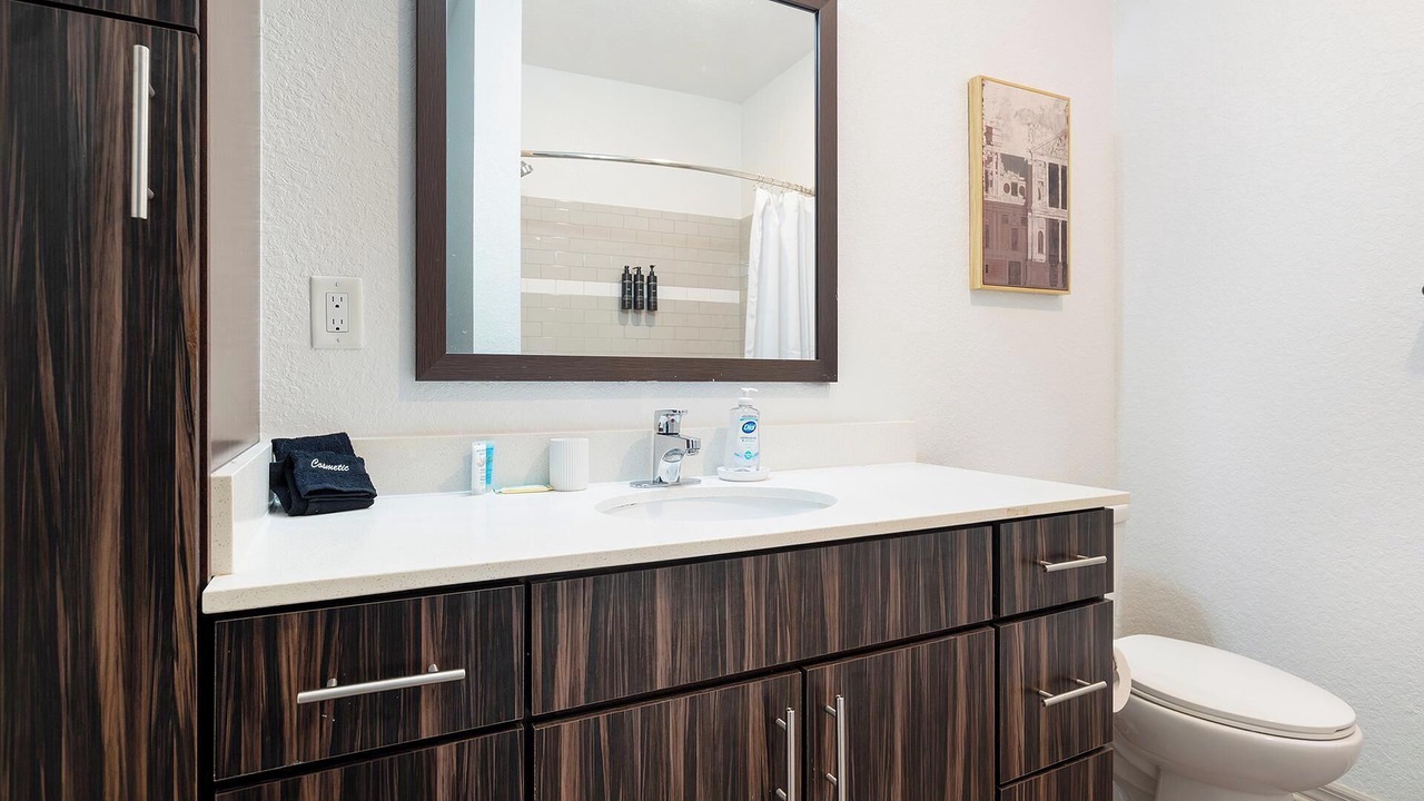 Photo of Bathroom in Fairvilla