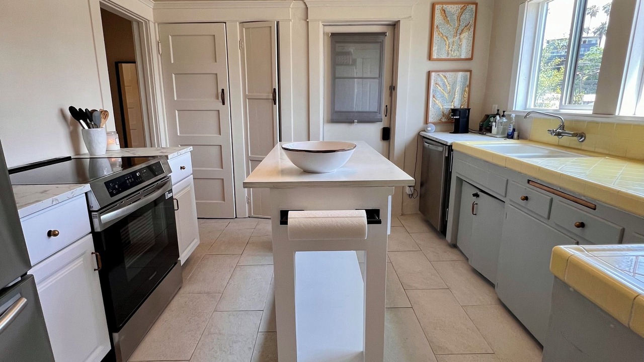 Photo of Kitchen in East Hollywood