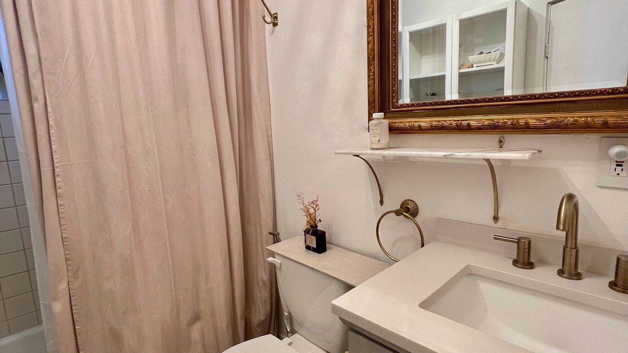 Photo of Bathroom in East Hollywood