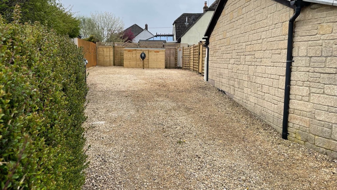 Photo of Others in Mere