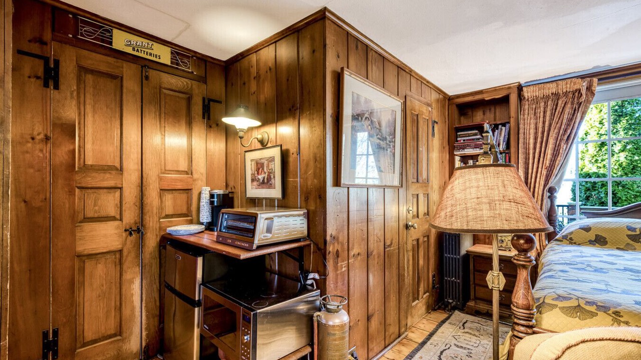 Photo of Bedroom in Norwalk