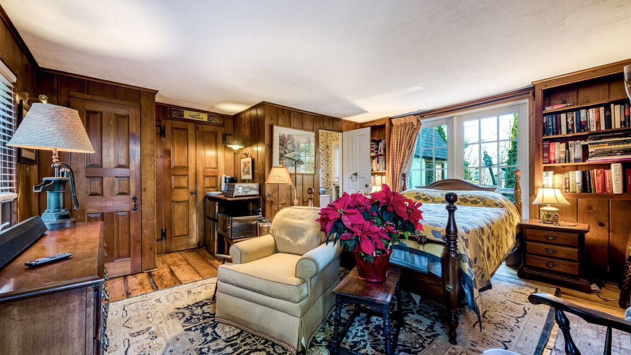 Photo of Bedroom in Norwalk