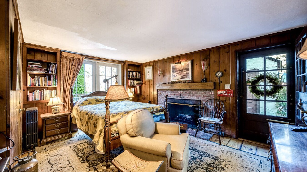 Photo of Bedroom in Norwalk